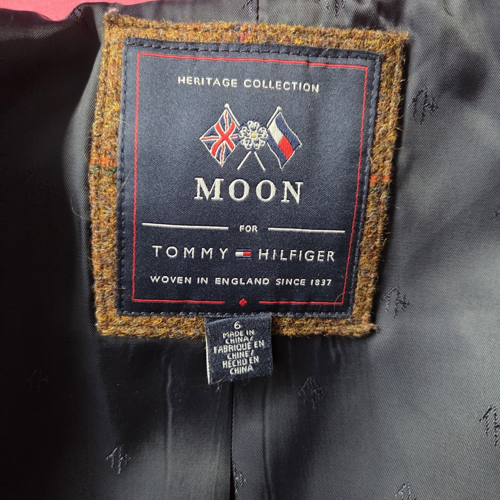 Tommy Hilfiger Brown Check Blazer with Blue Trim - Picture 7 of 7
